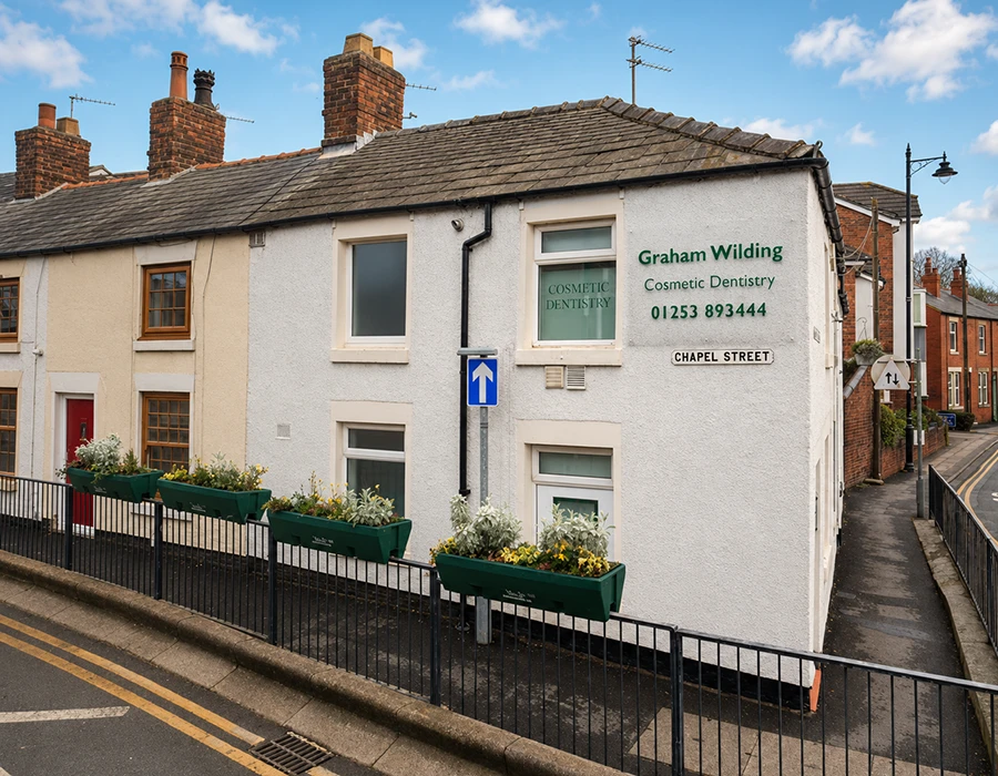 Cosmetic Dentist Preston